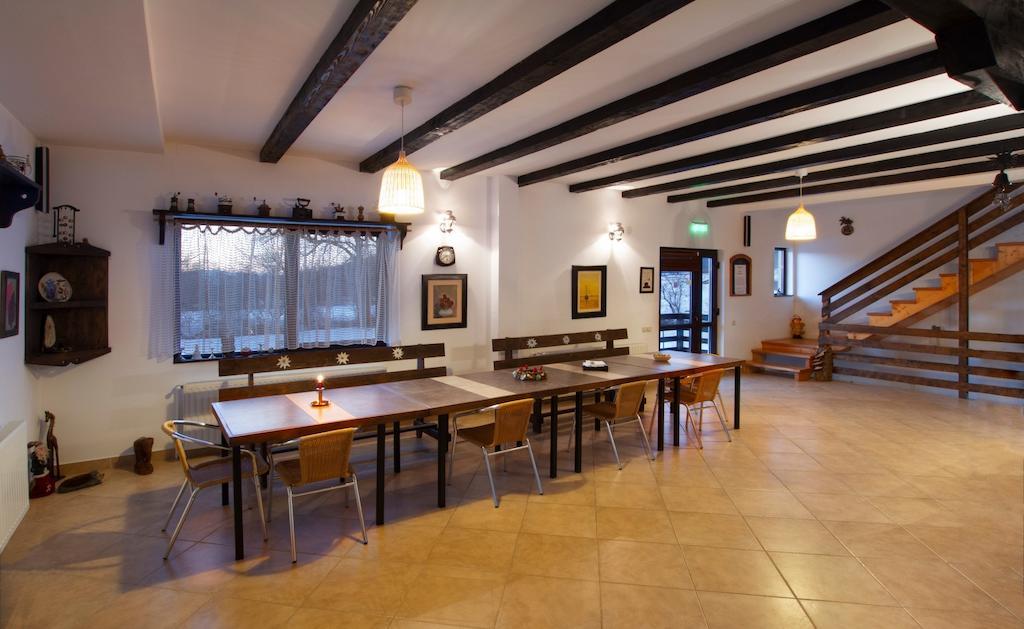 Casa Georgescu Hotel Rîşnov Екстериор снимка