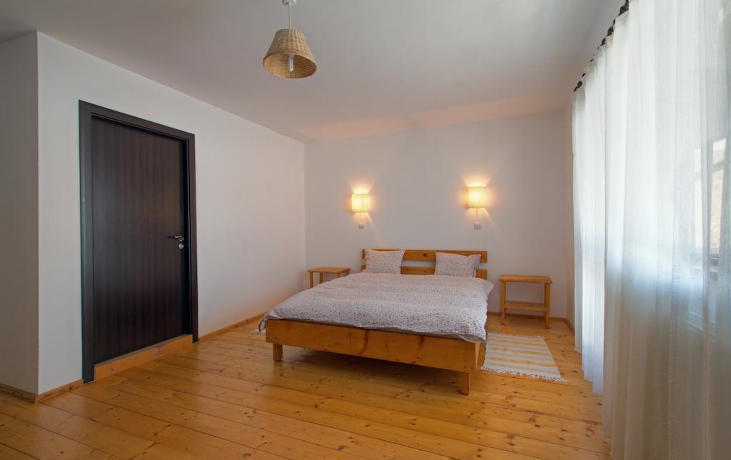Casa Georgescu Hotel Rîşnov Екстериор снимка